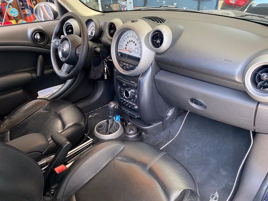 Mini  Countryman  2.0SD на части