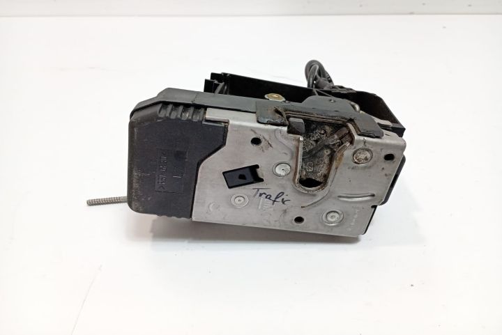 Broasca usa stanga fata 8200008247 Renault Trafic a 2-a generatie ser