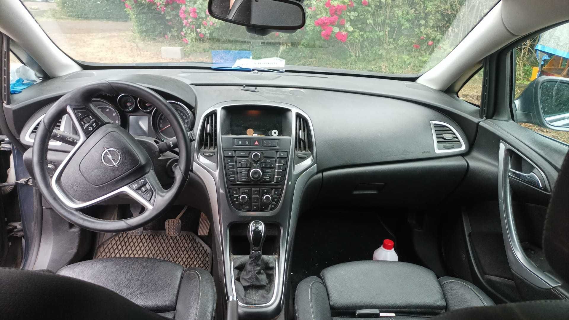 Dezmembrez Opel Astra J 2013 FL 1.6 CDTI EURO 6