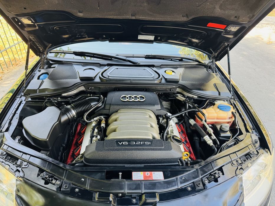 AUDI  A8L  D3 quatro