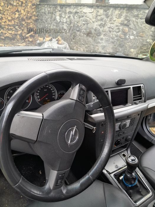 Opel Vectra c în stare de funcționare