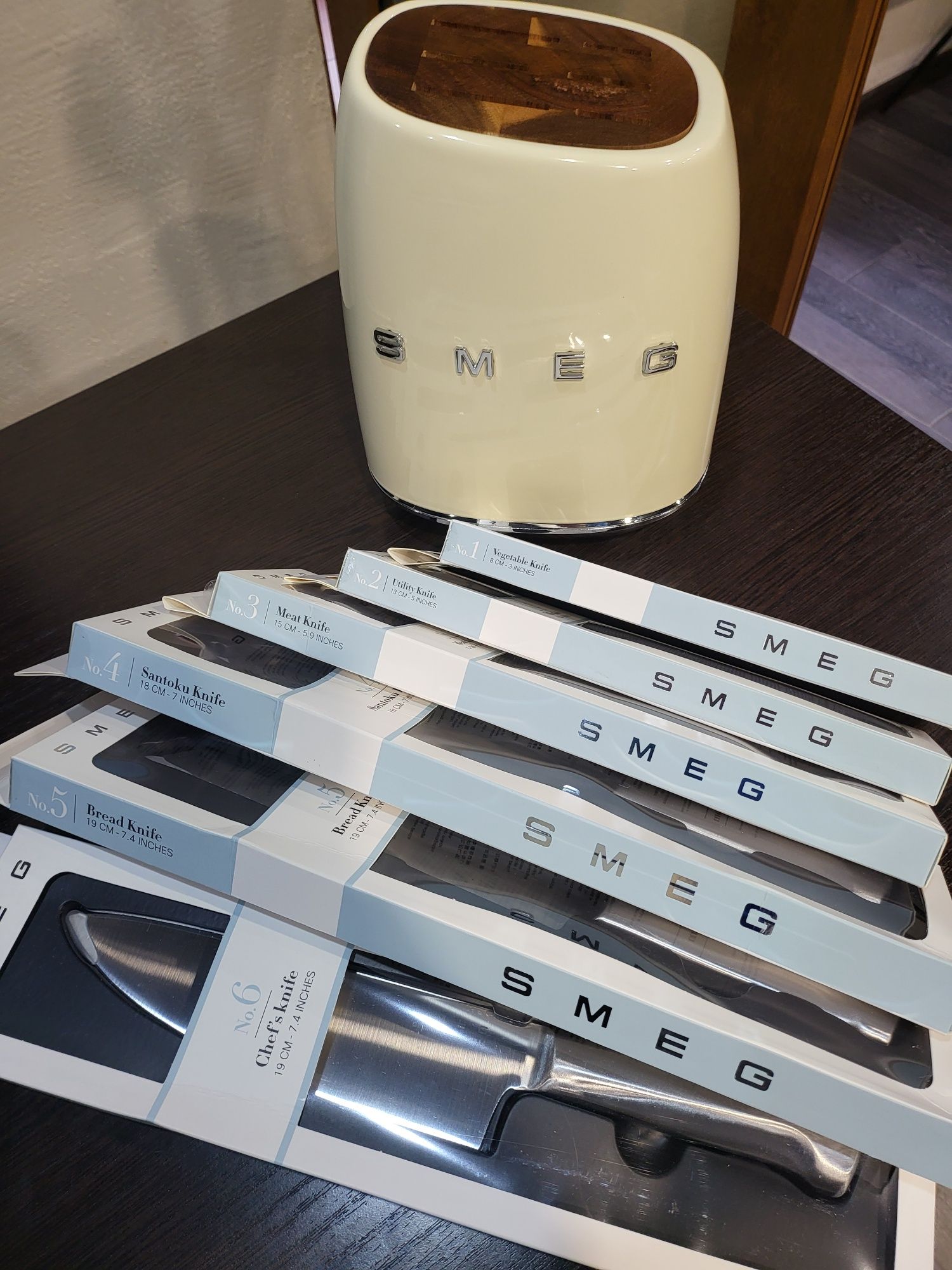 Набор ножей SMEG подставка для ножей подарочный набор подарок