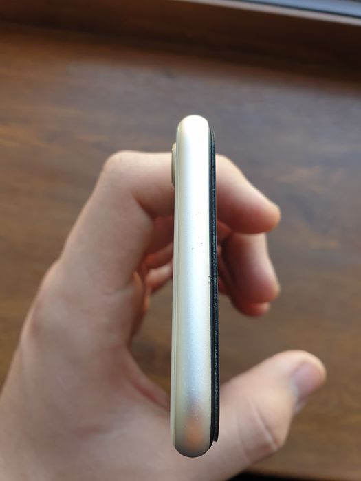 iPhone SE3 2022 ideal sotladi