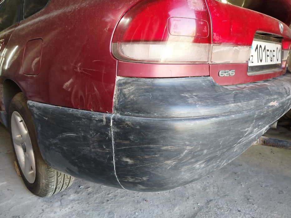 Мазда кронс зад и пер бампер стекловолокно