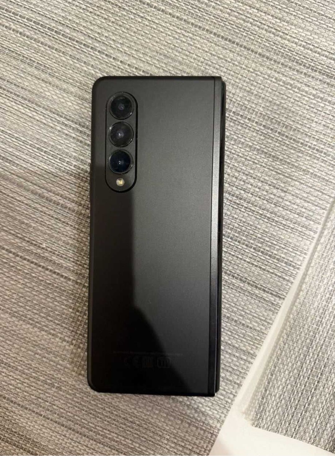Samsung z fold 3   12.256gb
