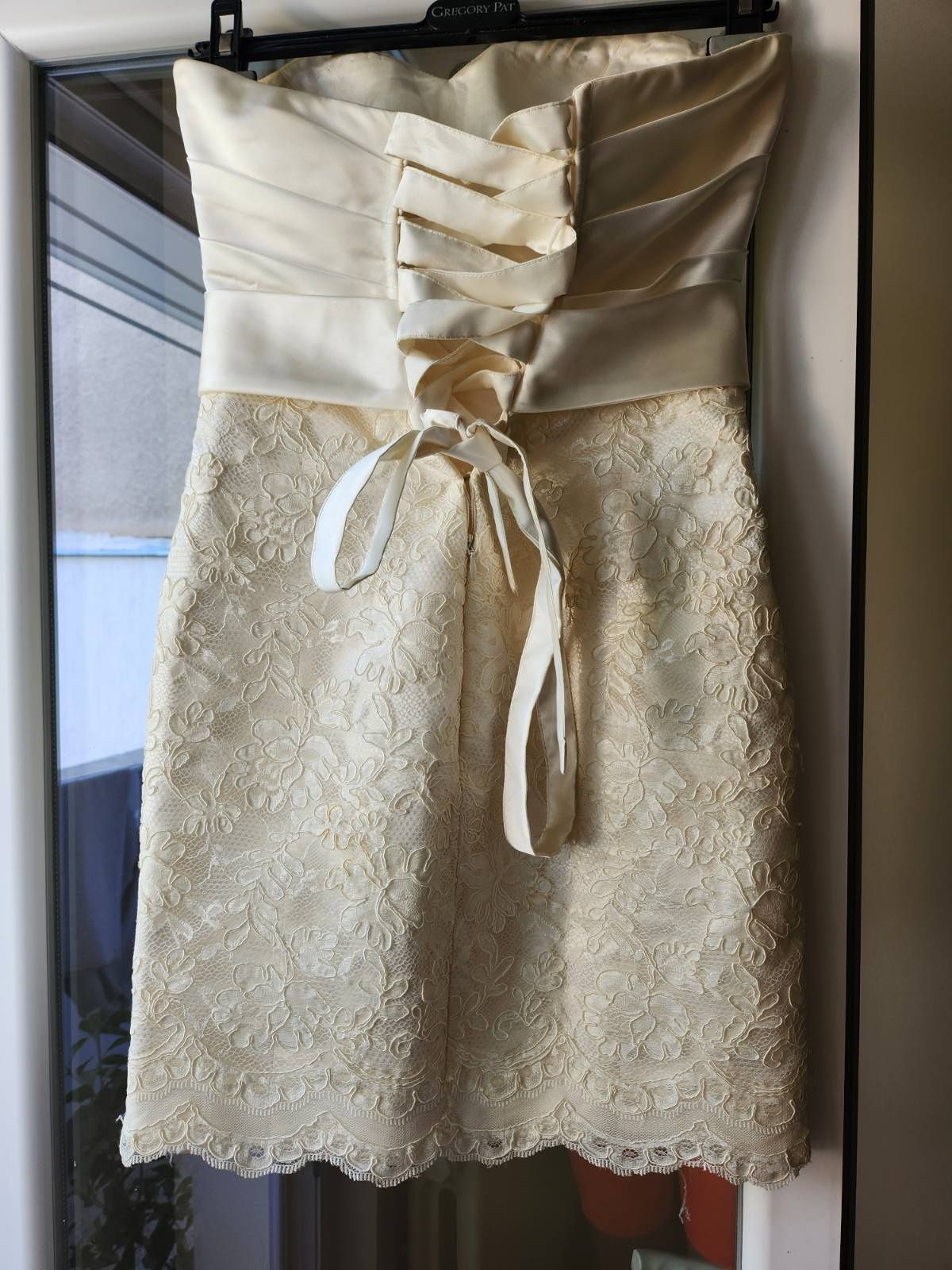 Бутикова сватбена рокля