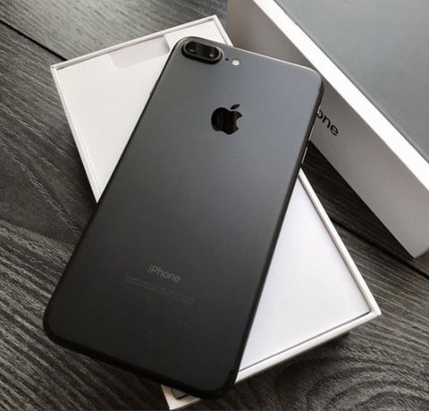 iPhone 7 Plus (Black)