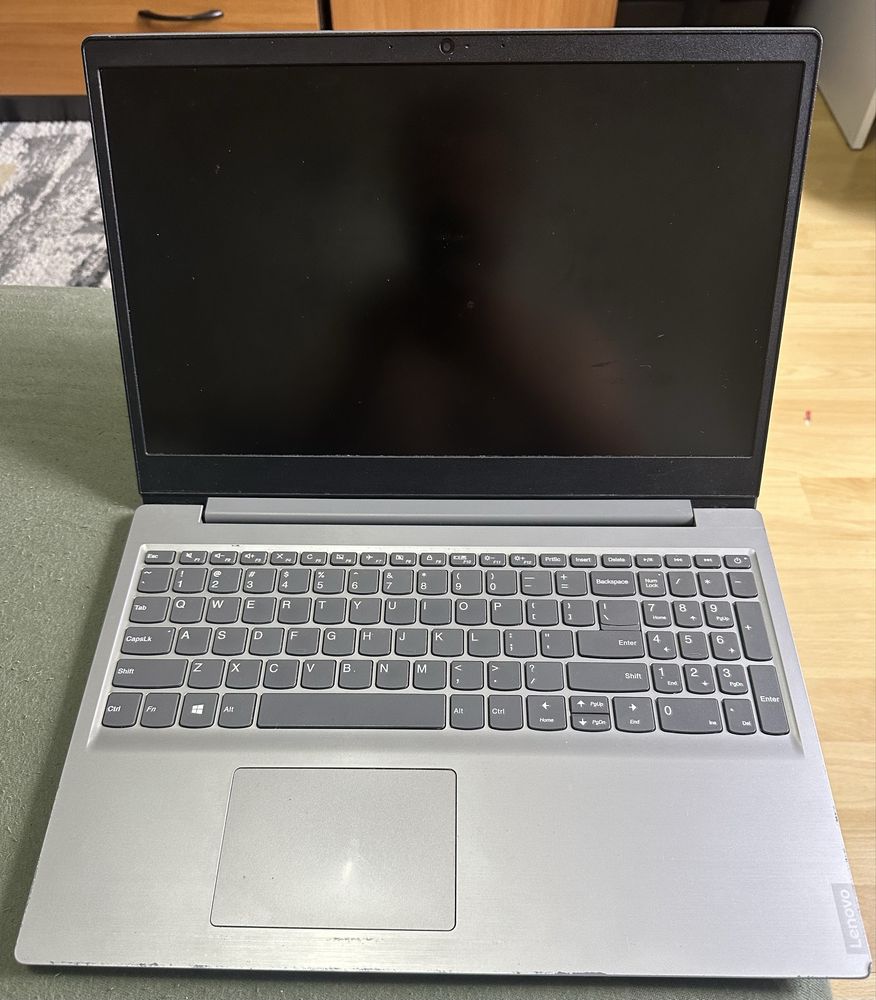 Laptop Lenovo IdeaPad S145