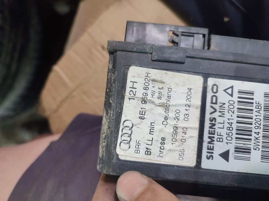 Motoras macara dreapta fata 8e1959802h Seat Exeo 1 [2009 - 2012]