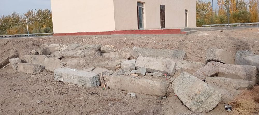 Бетон хам кара тас сатылады