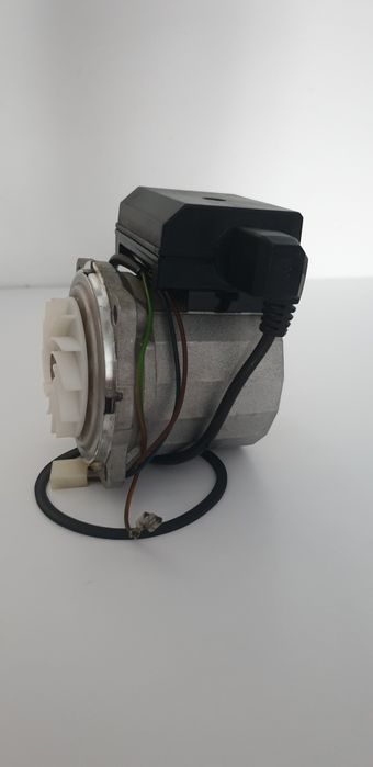 Pomp Wilo FRSL 15/6.7-3 o C Centrala termica Ferroli Domina F24 E