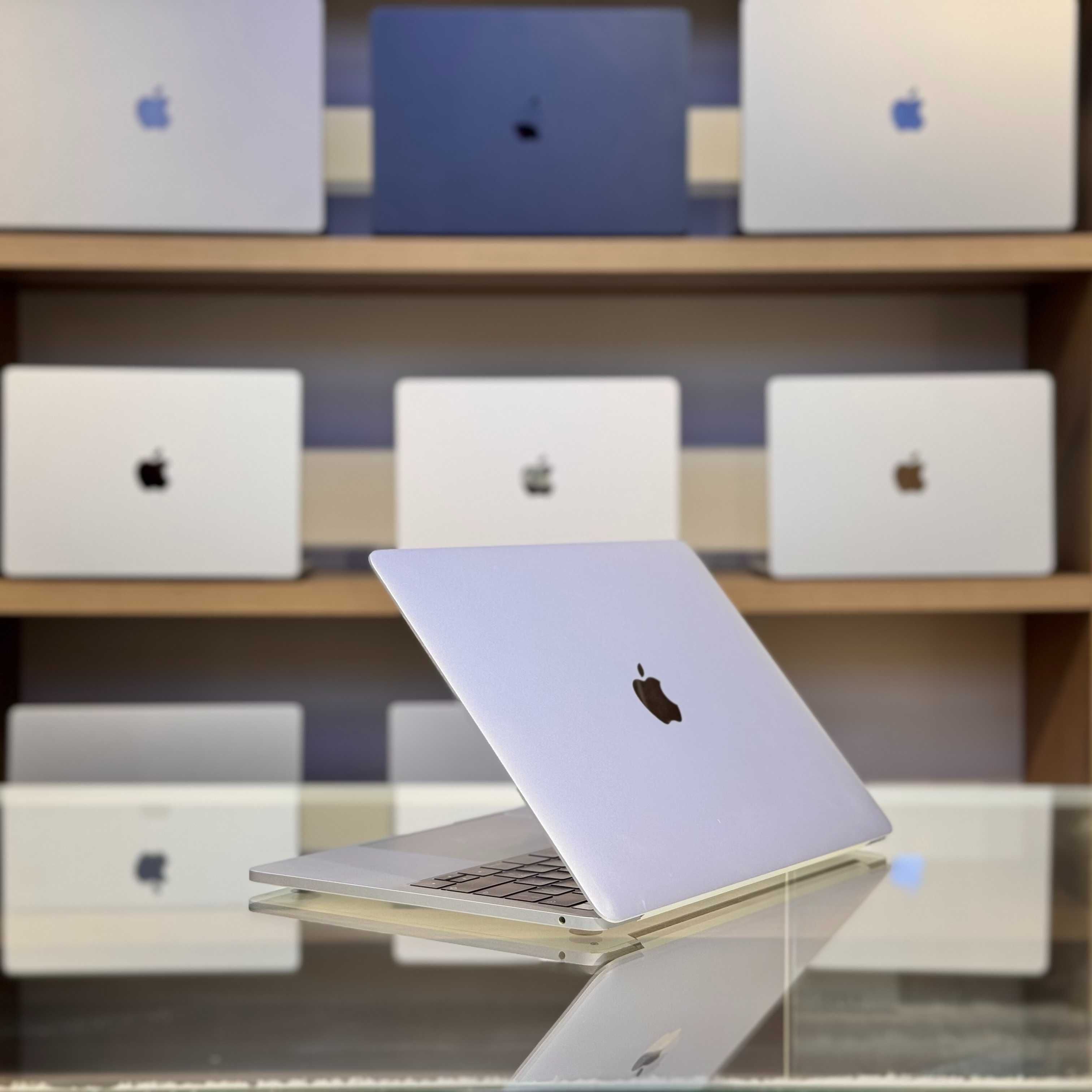 Macbook Pro 13 8/256GB Nasiya savdo bor