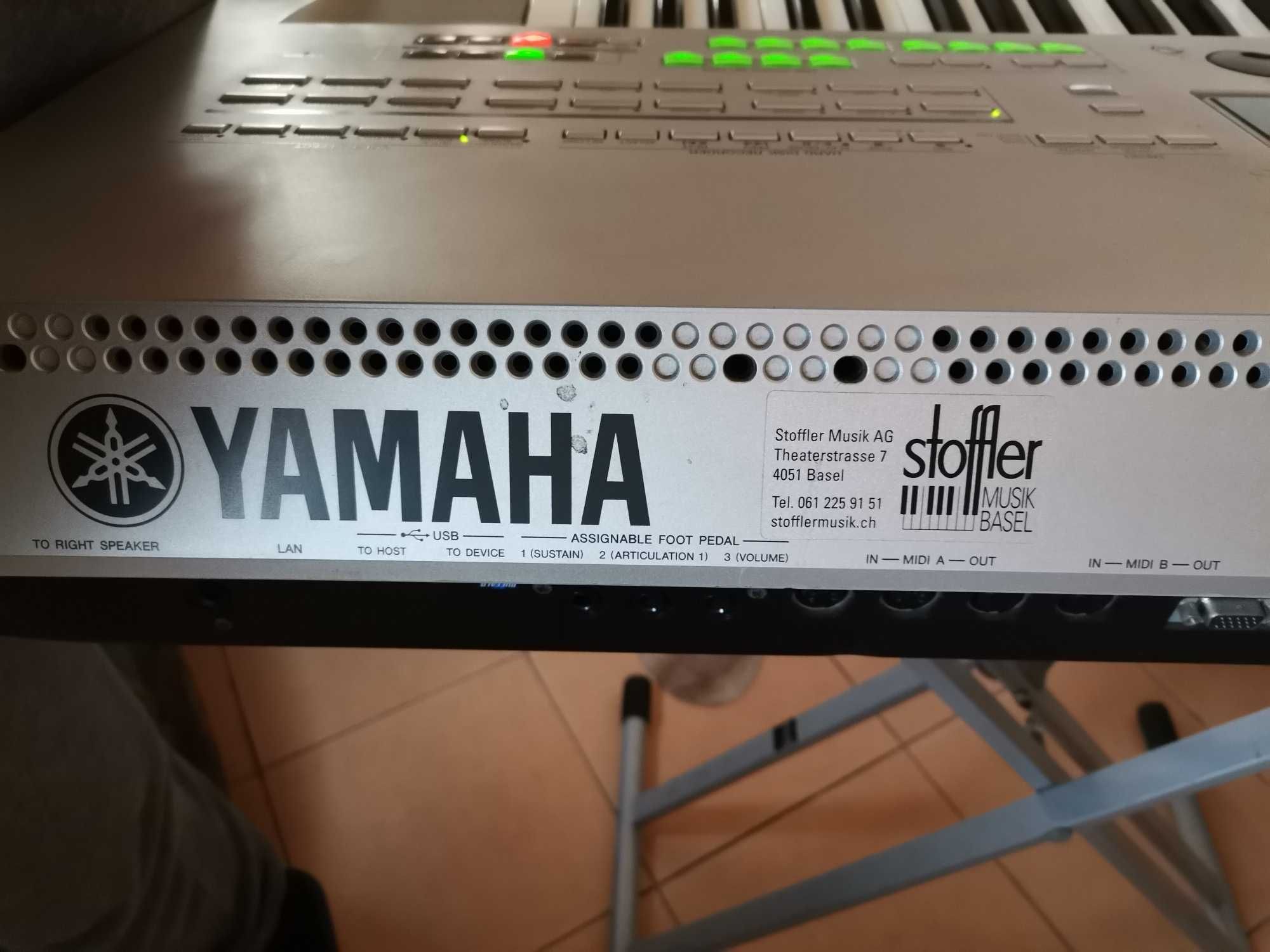 Tyros 3 Yamaha, de vanzare- Clapa-Keyboard