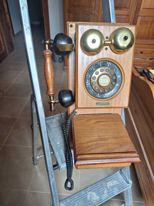 Стационарен телефон