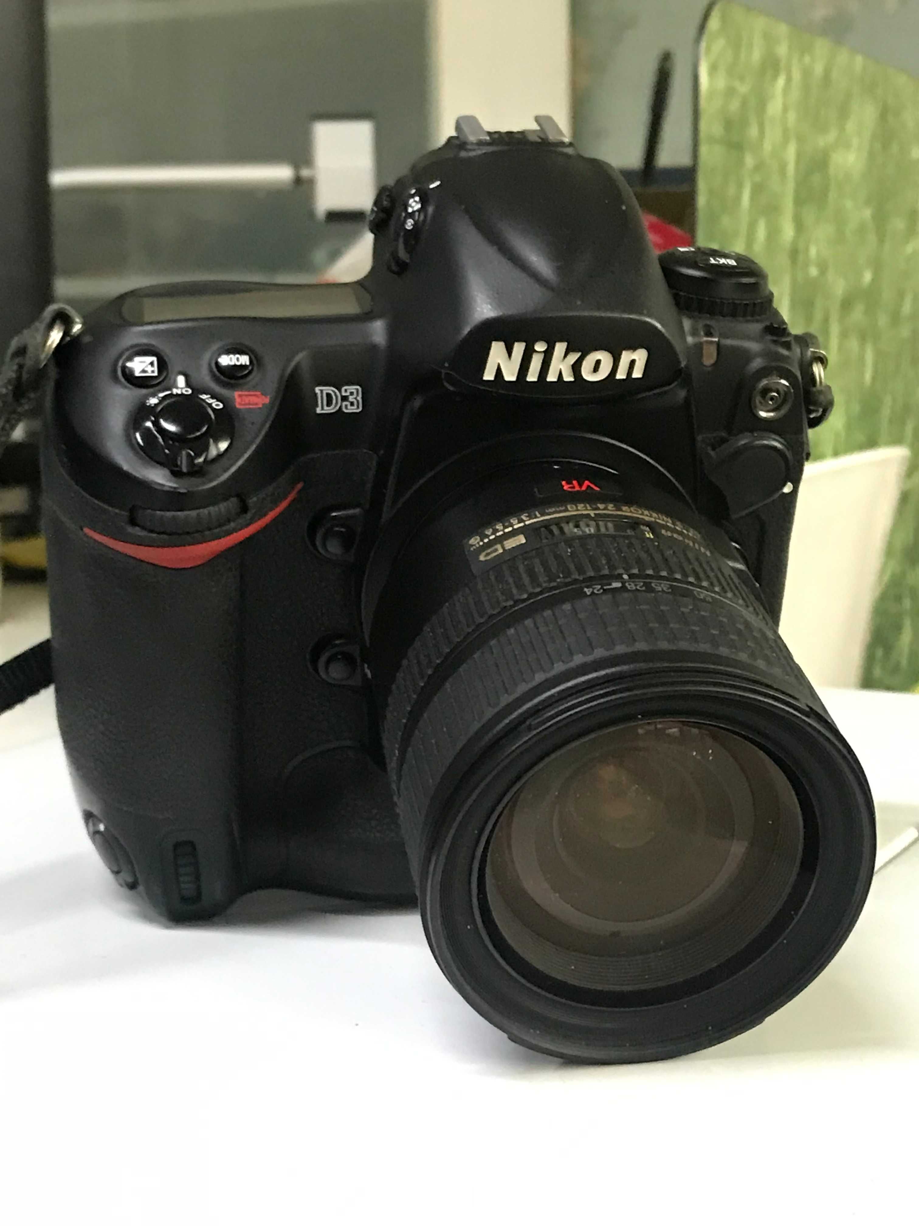 Nikon D3 с две карти и обектив Nikor 24-120мм 1:3,5-5,6 G.