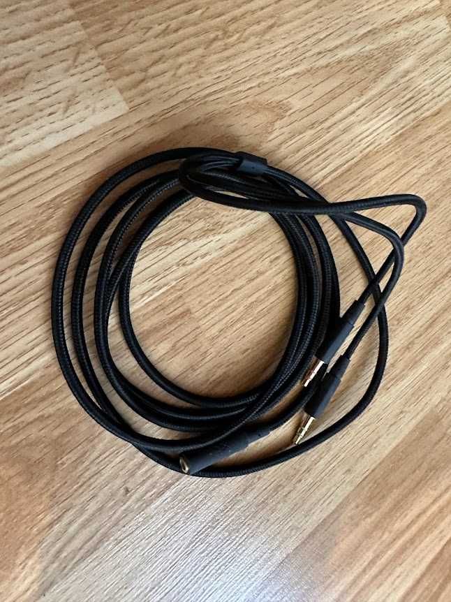 Cabluri diverse (Alimentare SATA VGA HDMI DisplayPort mini USB jack)