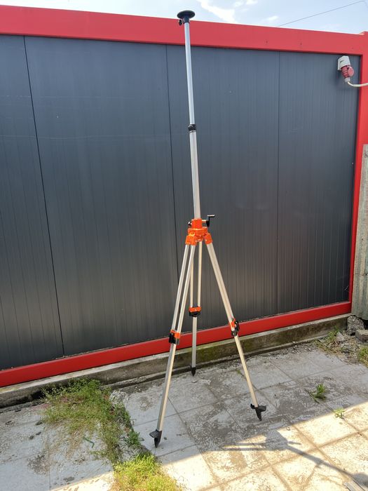 Vand trepied nivela laser cu ridicare de inaltime Nedo