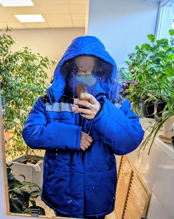 Продам! Зимние двойку одежду для работы и отдыха