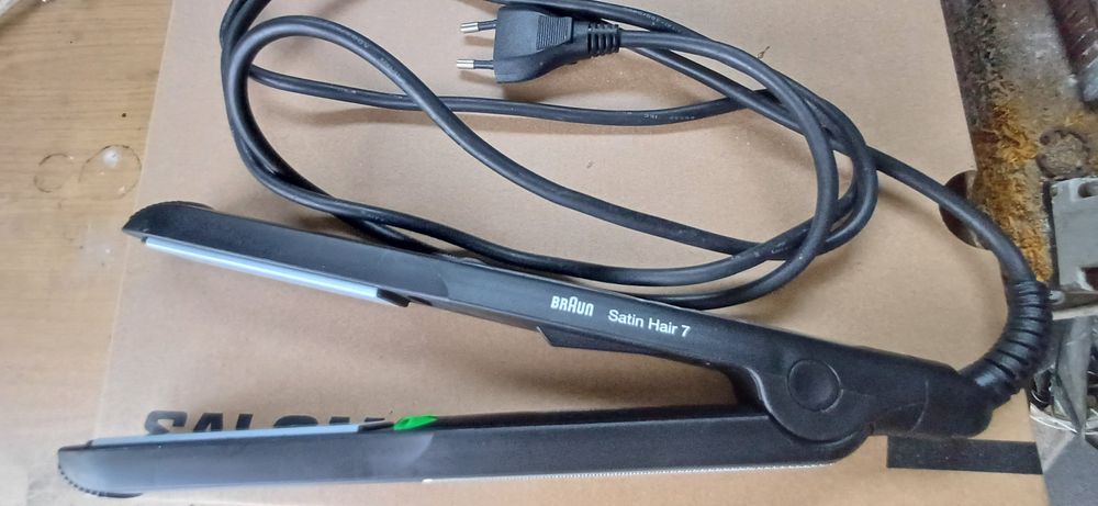 Placa de indreptat parul Satin Hair ST710, Braun, Tehnologie IONTEC, P