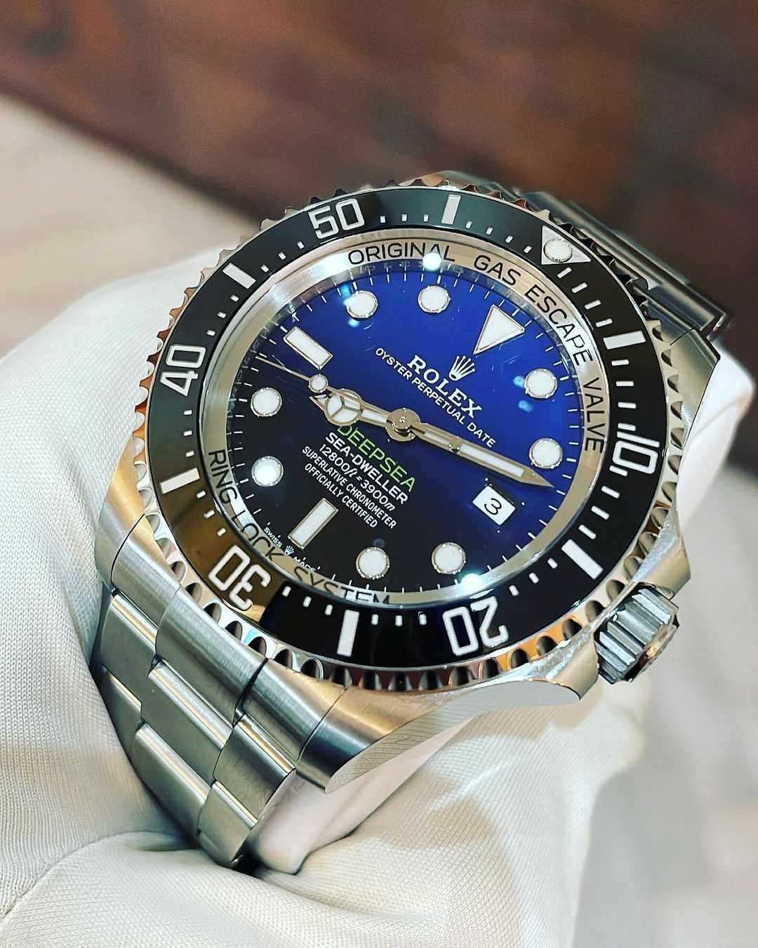 Часовници Rolex Deepsea Sea-dweller