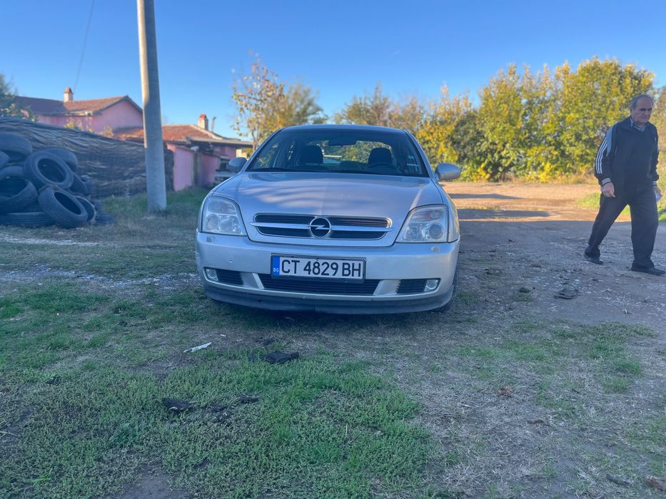 Продавам Опел Вектра 2.2 дизел
