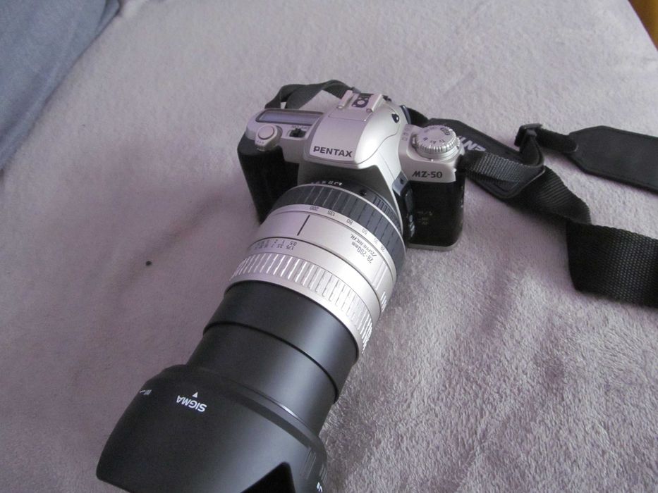 Pentax MZ50 si Minolta 505Si , SRL