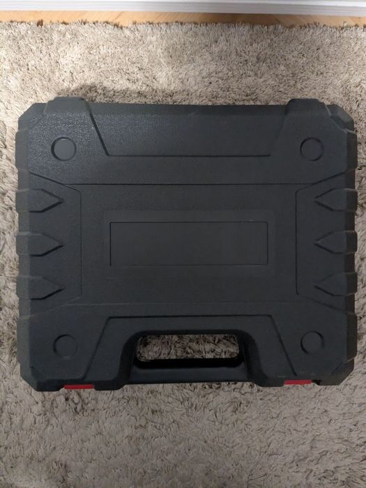 Mașina de găurit și înșurubat cu percuție Noua