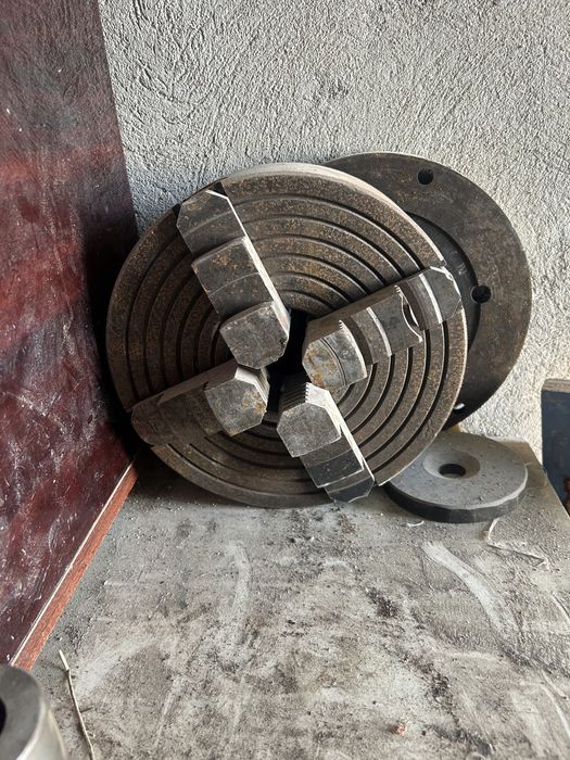 Токарный патрон шпиндель