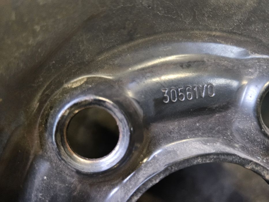 4 jante tabla Sudrad 5.5J x 15 H2 ET 40, VW Polo + capace sigla VW