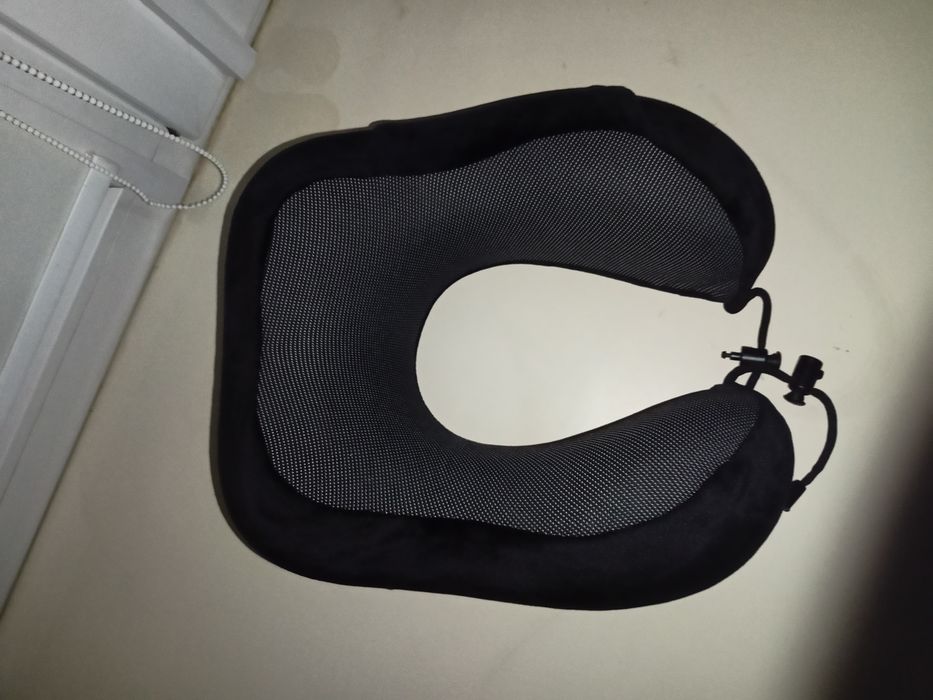 Ортопедическая подушка  поездок или дома для шеи (новая)