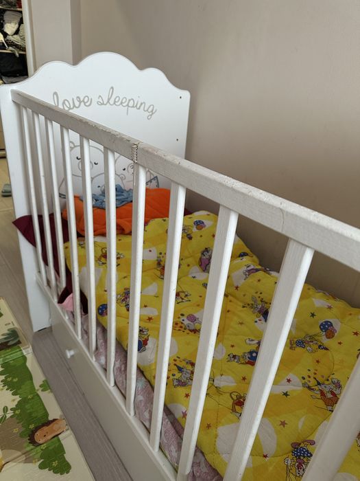 Продам детскую кроватку