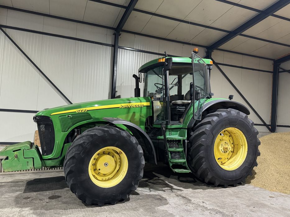John Deere 8220 240 CP