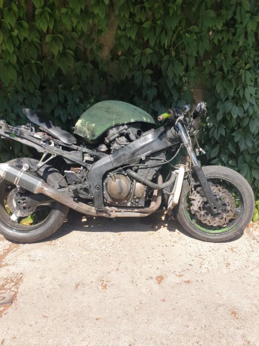 Kawasaki zx6r piese