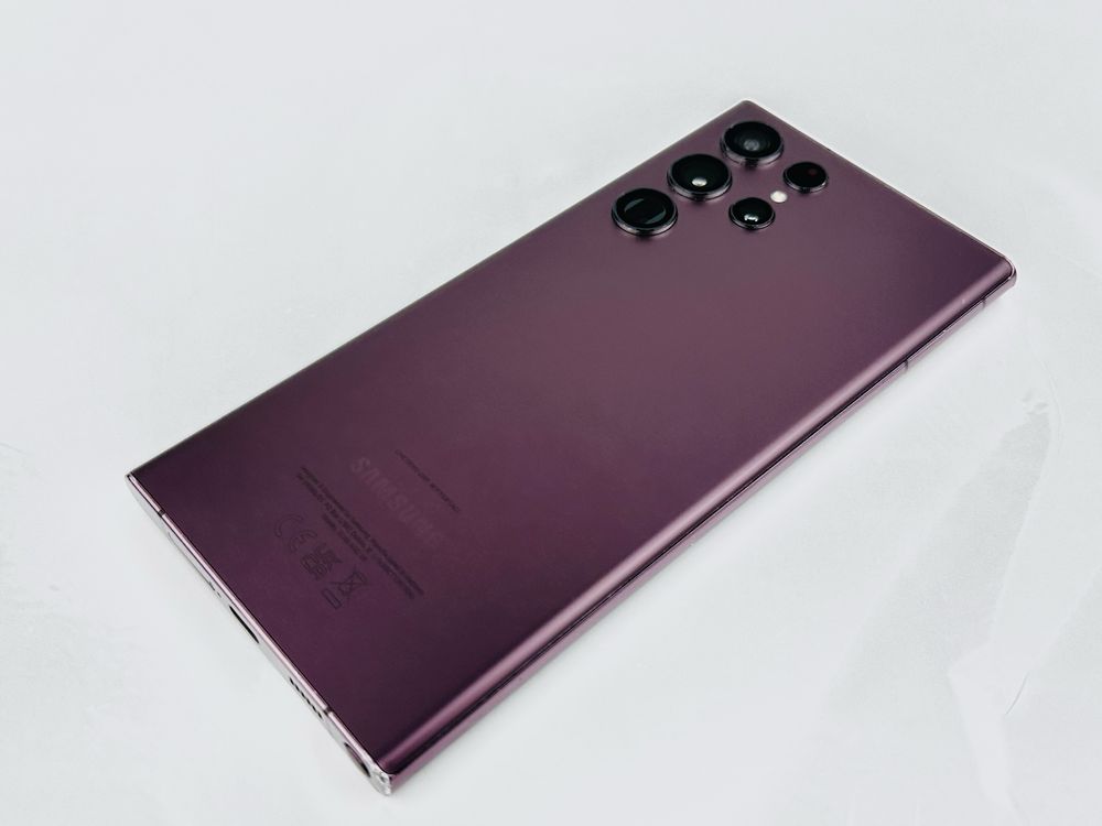 Samsung Galaxy S22 Ultra 5G 128GB Burgundy Отличен! Гаранция!