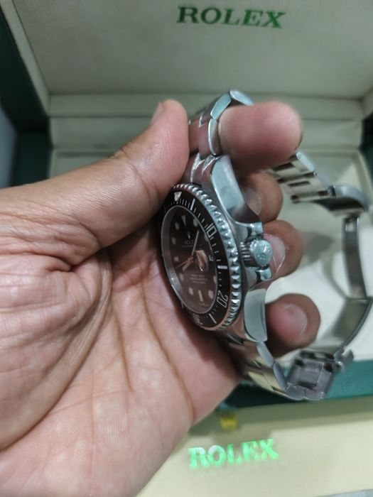 Rolex Механические часы Ролекс
Ремешок железный 
Стекло минеральные 
К