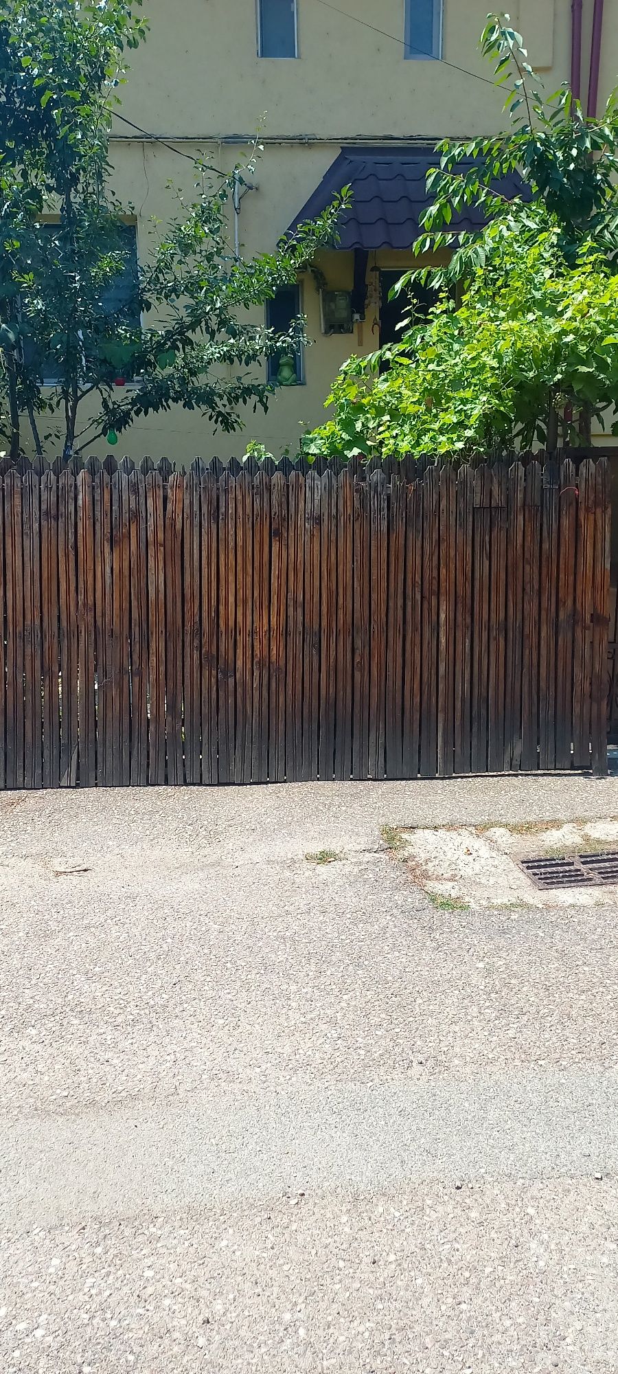 Donez gard din lemn 5m/1,60 în stare buna