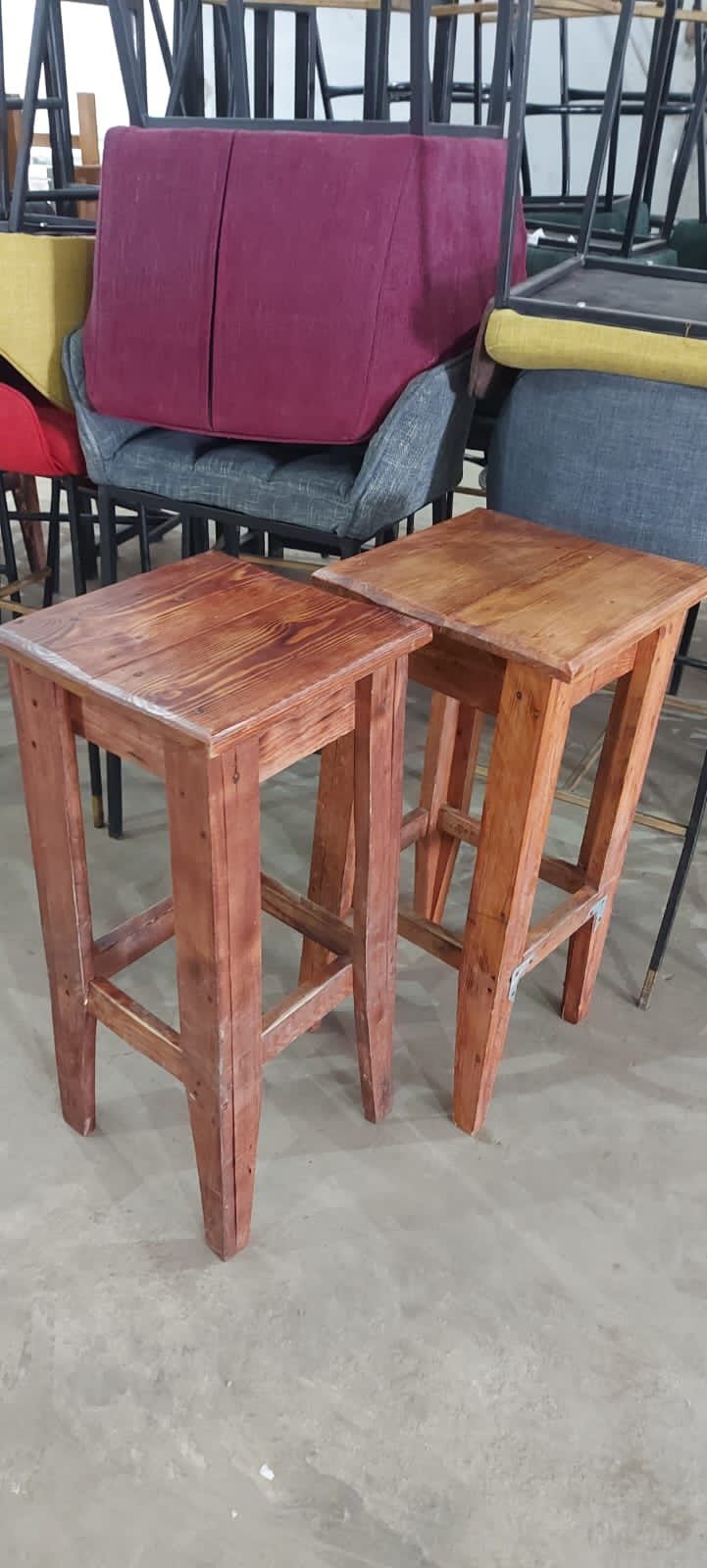 Барные стулья, столы, барный стол оборудование и мебель в Астане