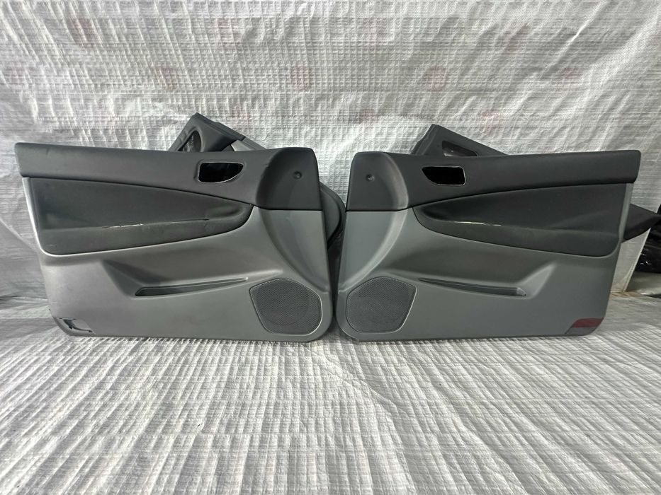 Обшивки дверей комплект Mitsubishi Galant EA7A из Японии