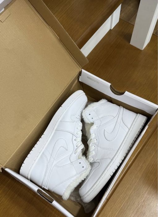 Новые зимние кеды Jordan