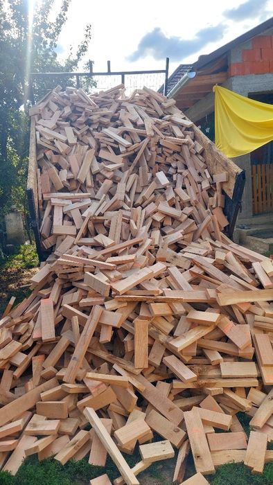 Lemne de foc deseuri la 1700 lei