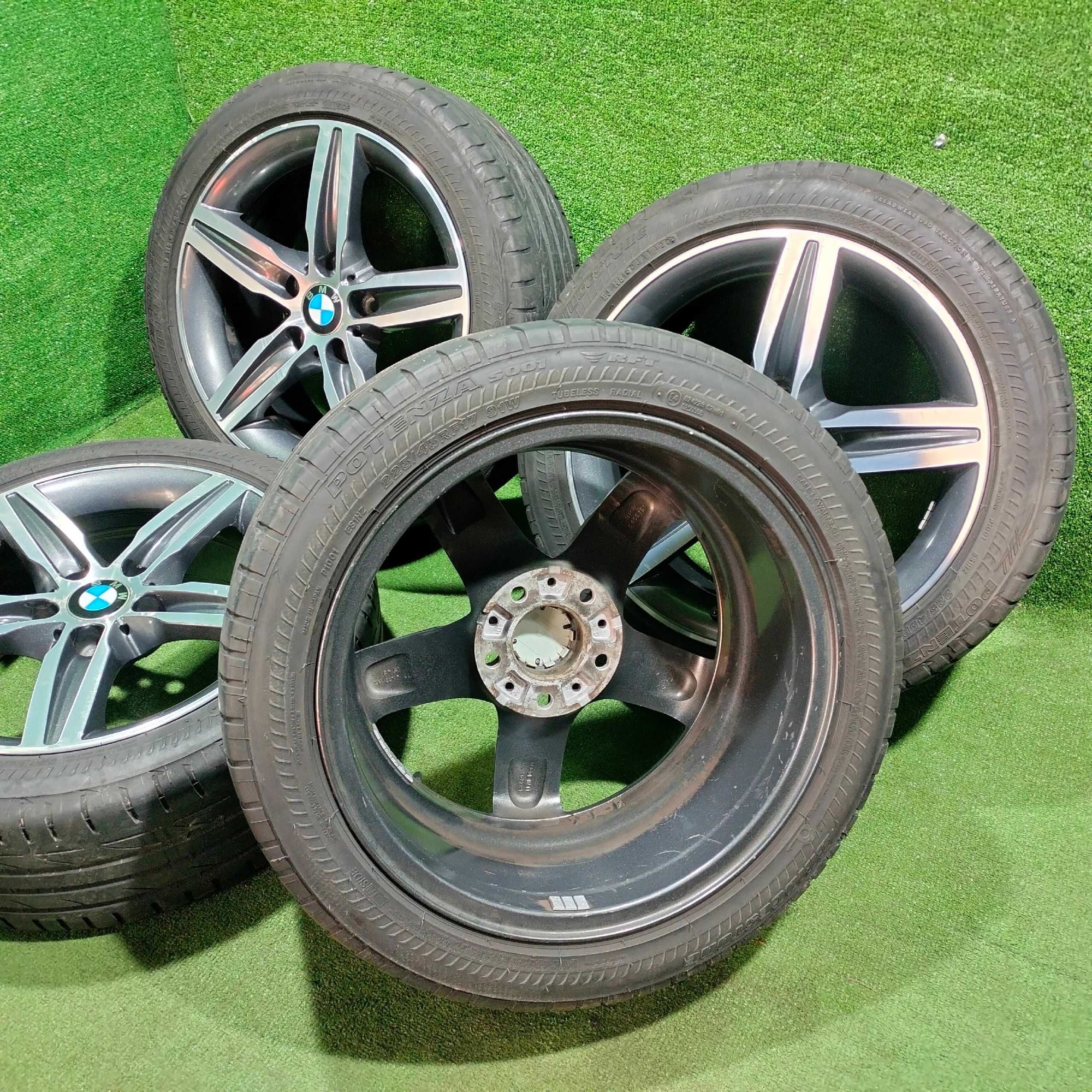 Продам Диск с шинами Bridgestone 225/45R17 от BMW R17 оригинал