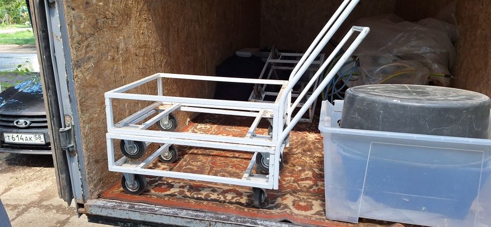 Продам Тележки на колёсах в нормальном состоянии, недорого..