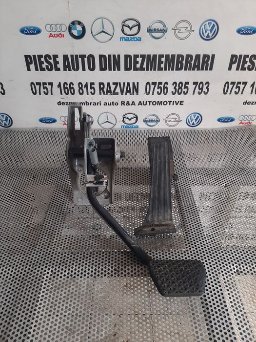 Pod Pedalier Pedala Frana Acceleratie Land Rover Range Rover Vogue L322 An 2005-2006-2007-2008-2009-2010-2011 Volan Stanga 3.6 TDV8 Motor 368DT Dezmembrez Land Rover Range Rover Vogue 3.6 Tdv8 Motor 368DT An 2005-2006-2007-2008-2009-2010