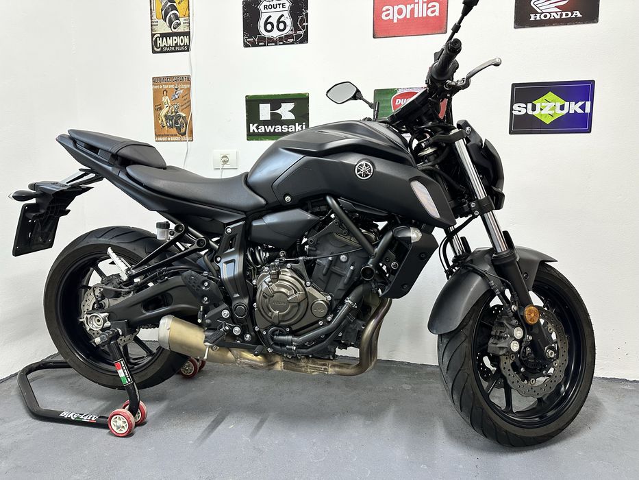 Yamaha MT 07. BlackEdition.