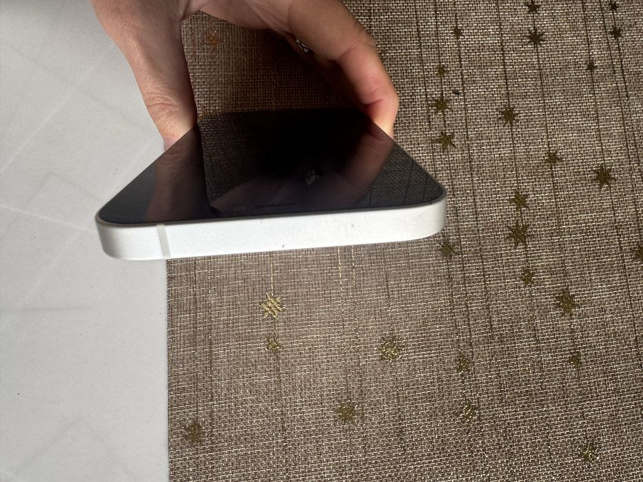 Iphone 12 перфектно състояние