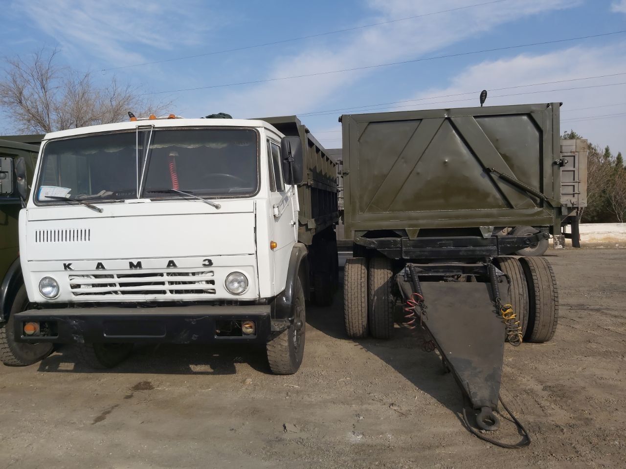 Kamaz sotiladi..