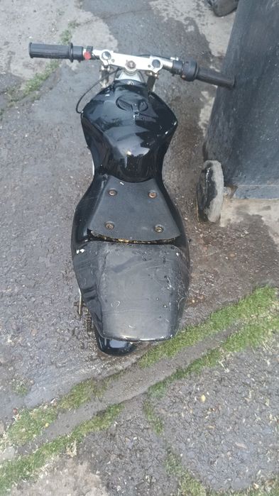 Vind / Dezmembrez motoreta pentru copii ne pornită de cv timp .