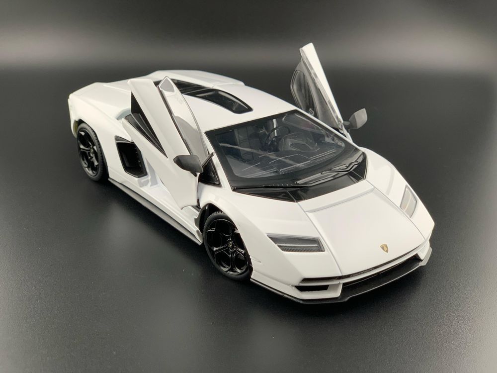 Macheta auto Lamborghini Countach LPI 800-4, Welly, 1/24