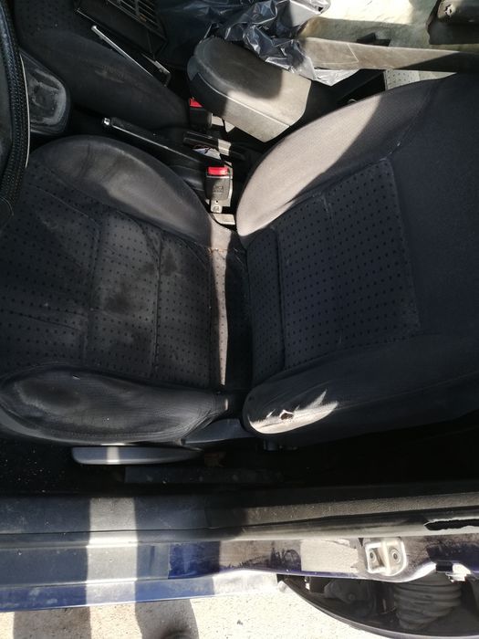 Голф 4 на части 1.6 sr 101коня 1998год