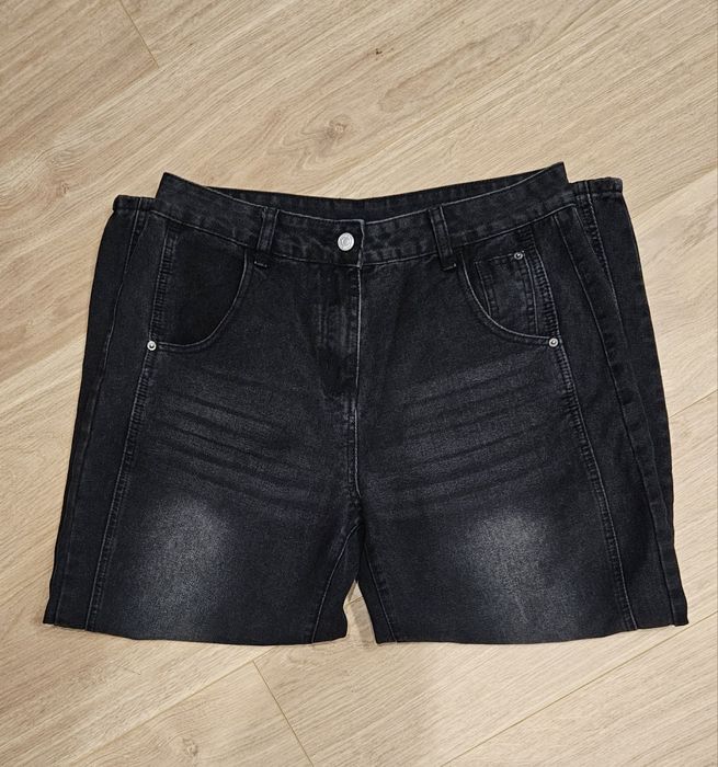 Нови черни дънки